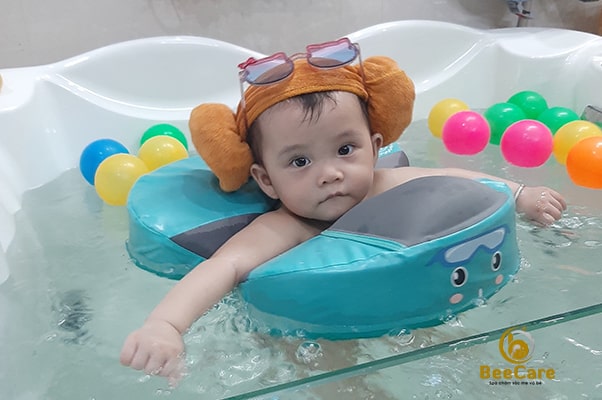 Bơi thủy liệu tại Bee Care