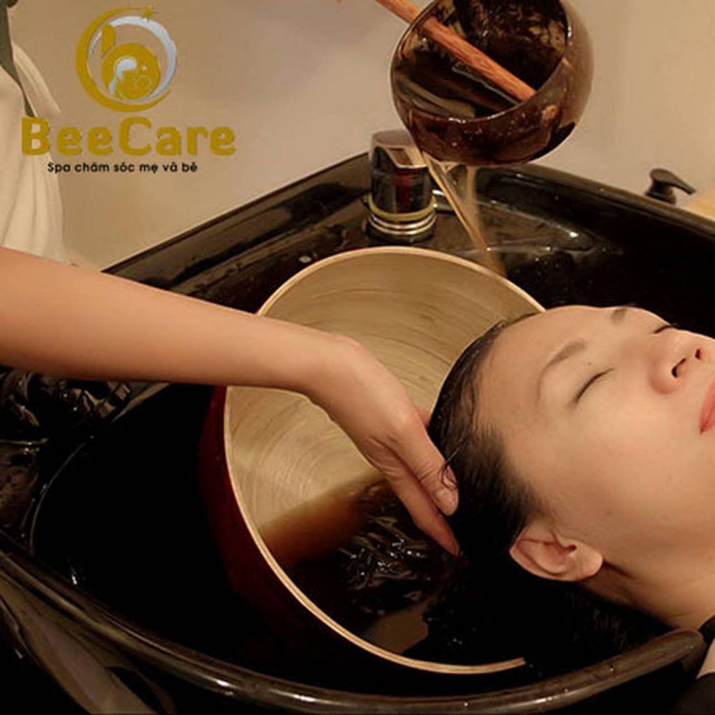 Gội đầu thảo dược cho mẹ bầu tại Bee Care