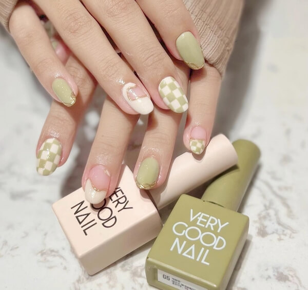 Nail vẽ đơn giản