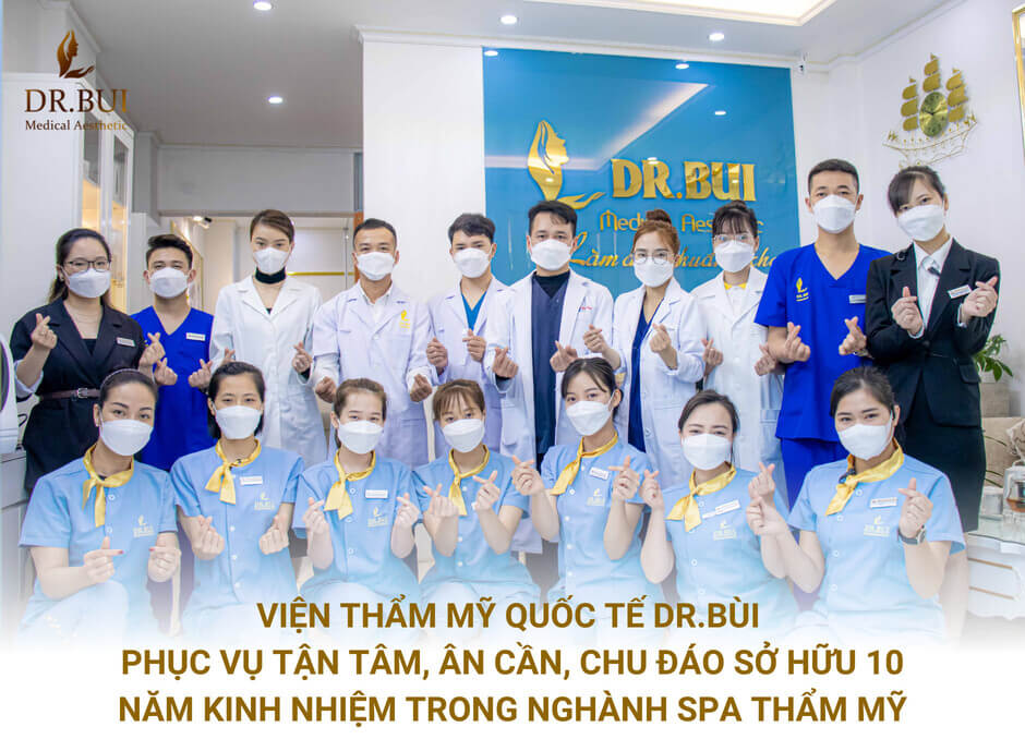 Đội ngũ chuyên viên và y bác sĩ tại Dr. Bùi